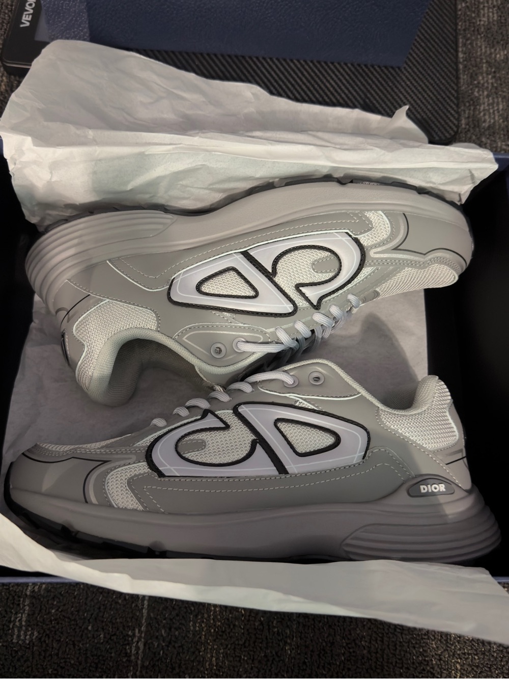 Dior white / Gray B30 Mesh Sneakers - Picture 10 of 11